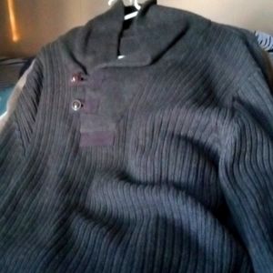 Duluth Trading Company button-down v-necks sweater
